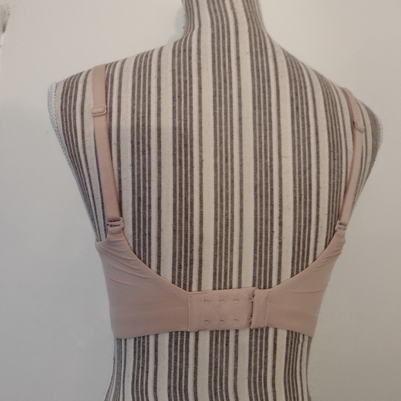 SOMA Nude Wireless Endless Luxe Adjustable Bralette Size S - Picture 5 of 11